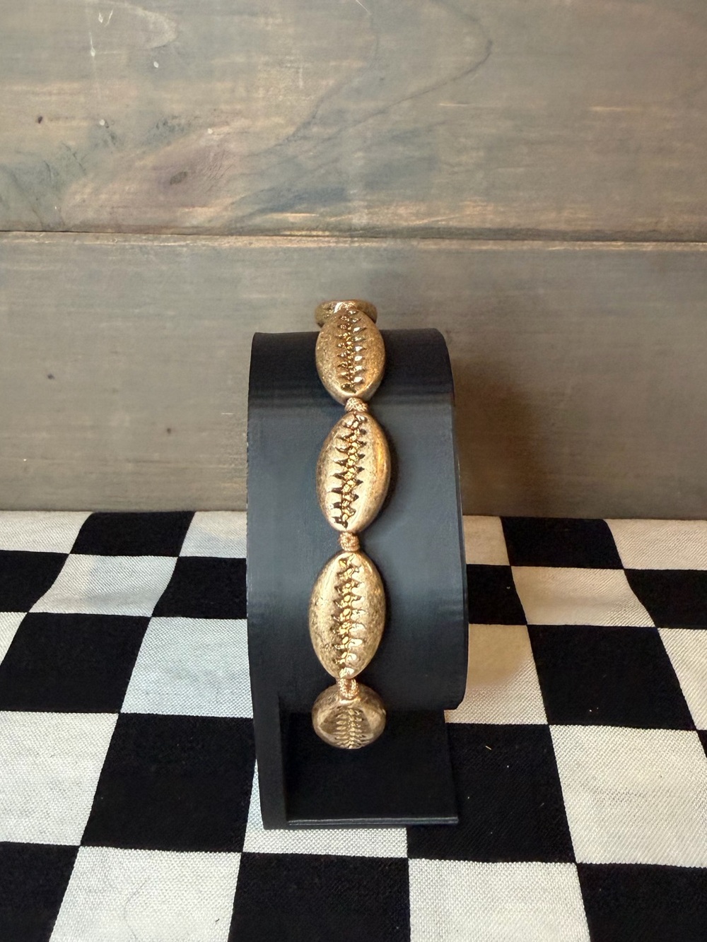 3/$10 Plunder Cowrie Shell Bracelet